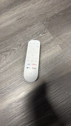 PS5 media remote
