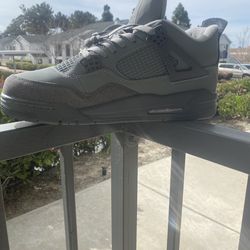 Jordan 4's
