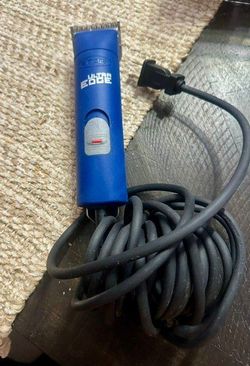 Andis- Ultra Edge Dog Clippers