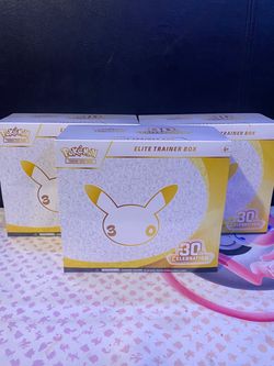 Pokémon 30th Celebration Elite Trainer Box