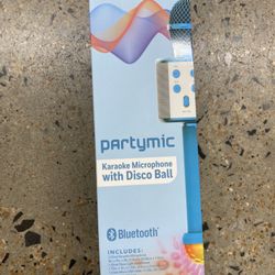 NWT Bluetooth Wireless Karaoke Microphone With Disco Ball