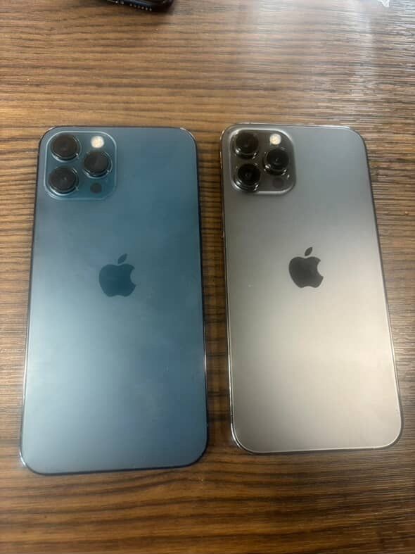 iPhone 12 Pro Max Unlocked 256gb $330 Each
