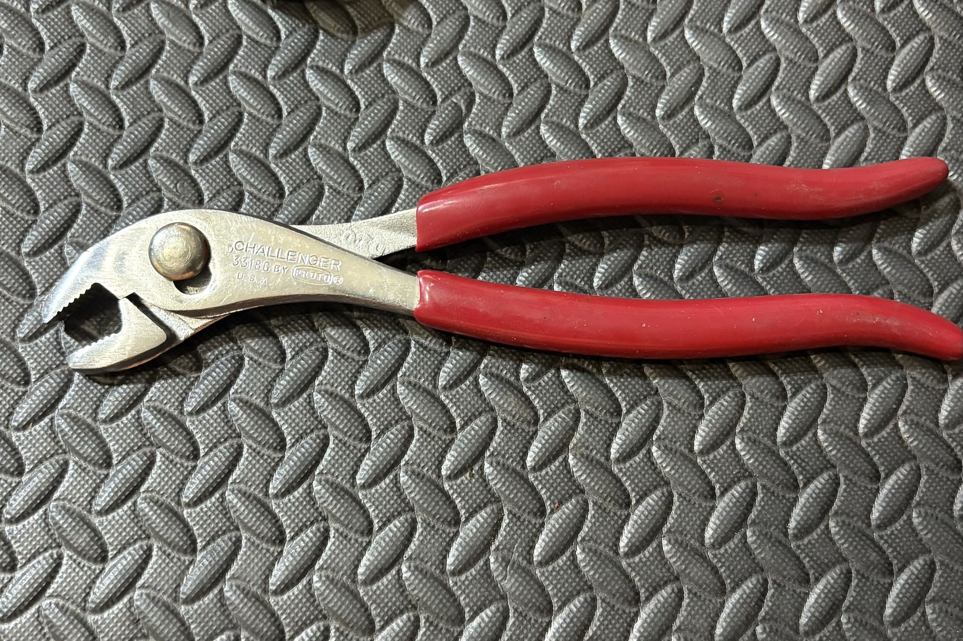 Challenger By Proto Battery Pliers