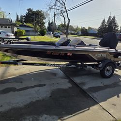 1997 Astro Bass Boat 17ft