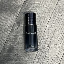 MENS SAUVAGE COLOGNE BY DIOR 