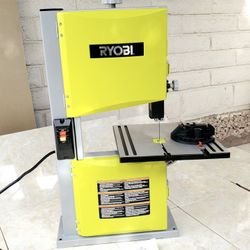 RYOBI corded 9in. Band Saw