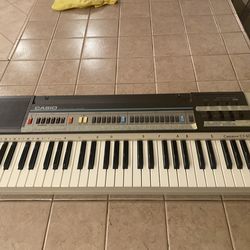 Vintage Casio Casiotone CT-605C Keyboard (Retro / 80s)