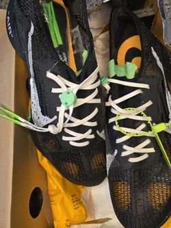 NIKE AIR ZOOM ( OFF WHITE)