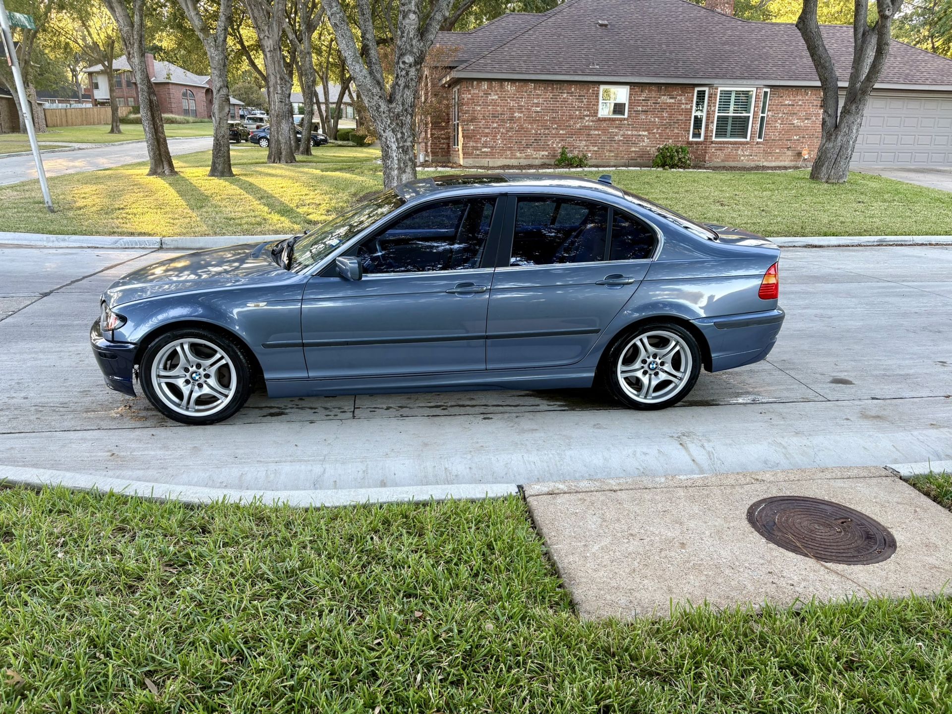 2003 BMW 330i