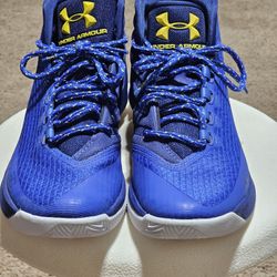 Under Armour Size 8.5 Men 