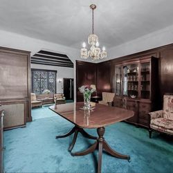 MINT Landstrom furniture Antique Dining Room Table Set Buffet China & Mirror