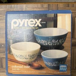 Pyrex Colonial Mist Bowl Set New In Box