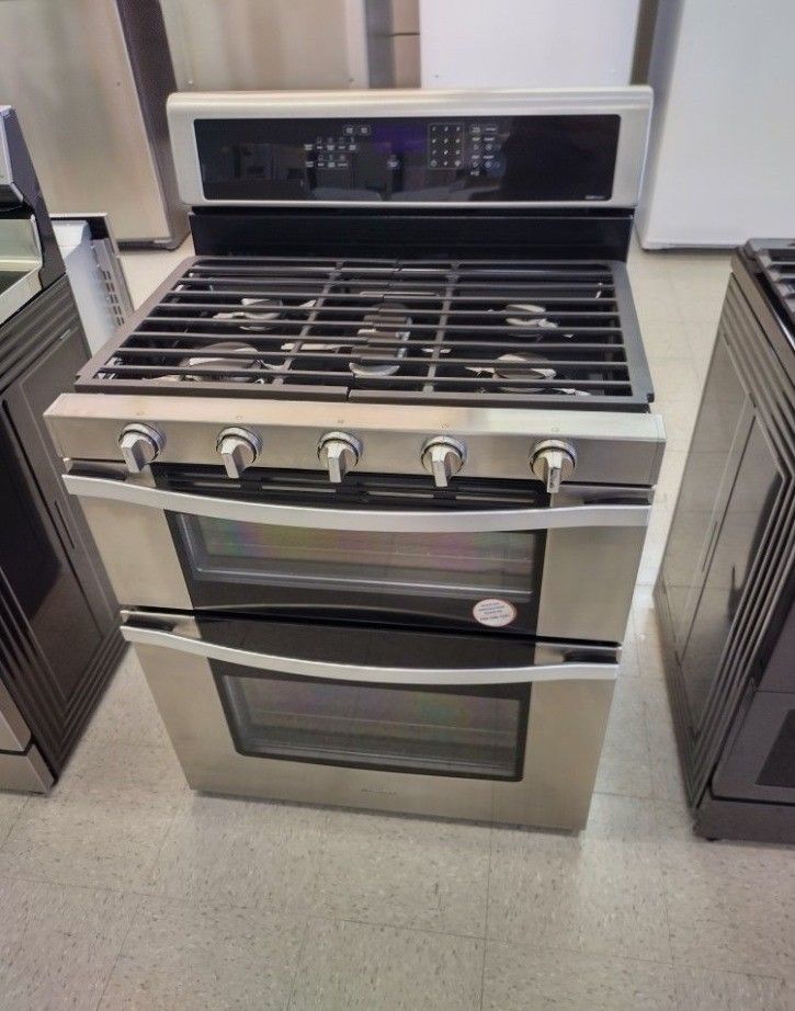 WHIRLPOOL GOLD DOUBLE OVEN STOVE ITEM for Sale in Orland Park, IL OfferUp