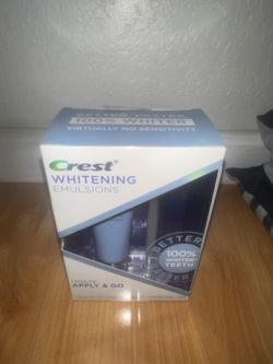 Crest Whitening Emulsions Leave-on Teeth Whitening Gel Pen Kit, 0.88 Oz (25 G)