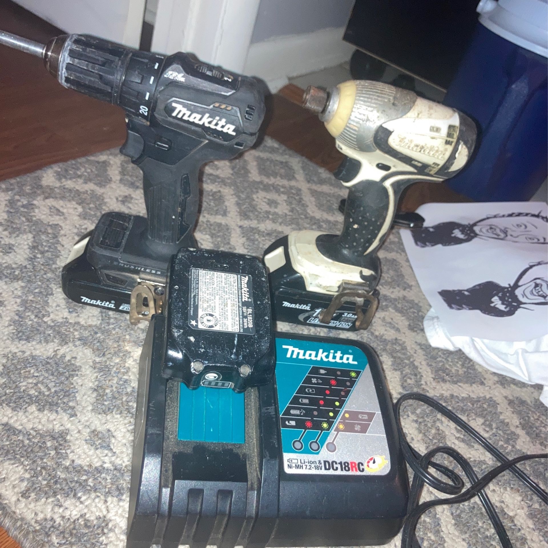 Makita drill combo!with charging station Three batteries! two drills Impact and hammer