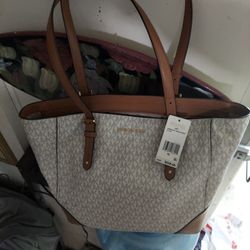 MICHEAL KORS TOTE