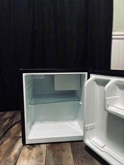 Hi sense  mini fridge