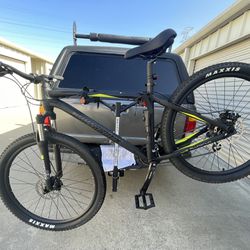 27 Inch Mountain Bike And Bike Rack 