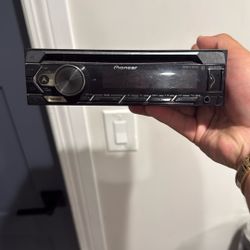 Pioneer Single Din Radio 