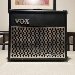 VOX 2010s Valvetronix VT15 15W 1x8 Guitar Combo Amp
