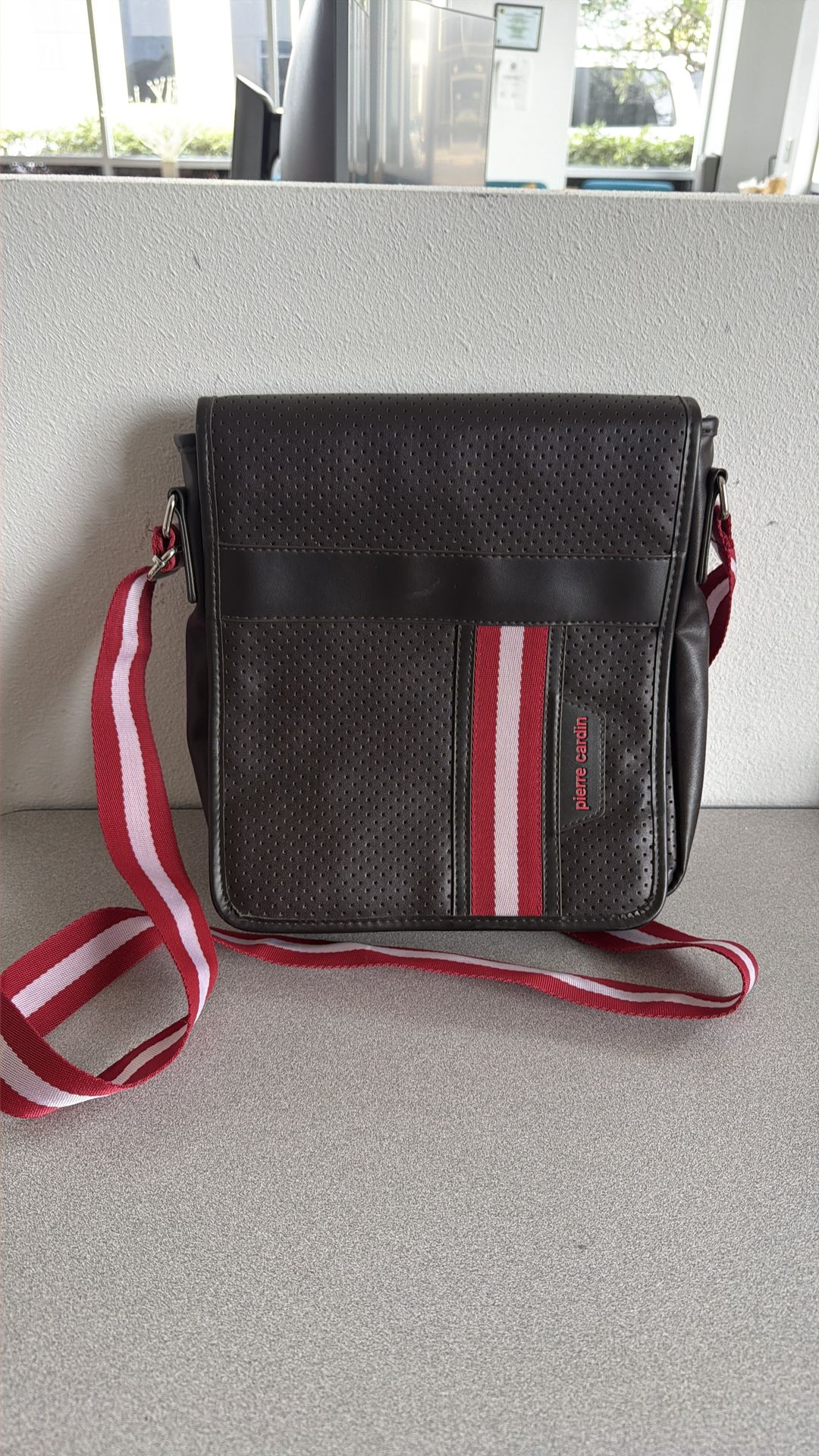 Pierre Cardin cross body bag