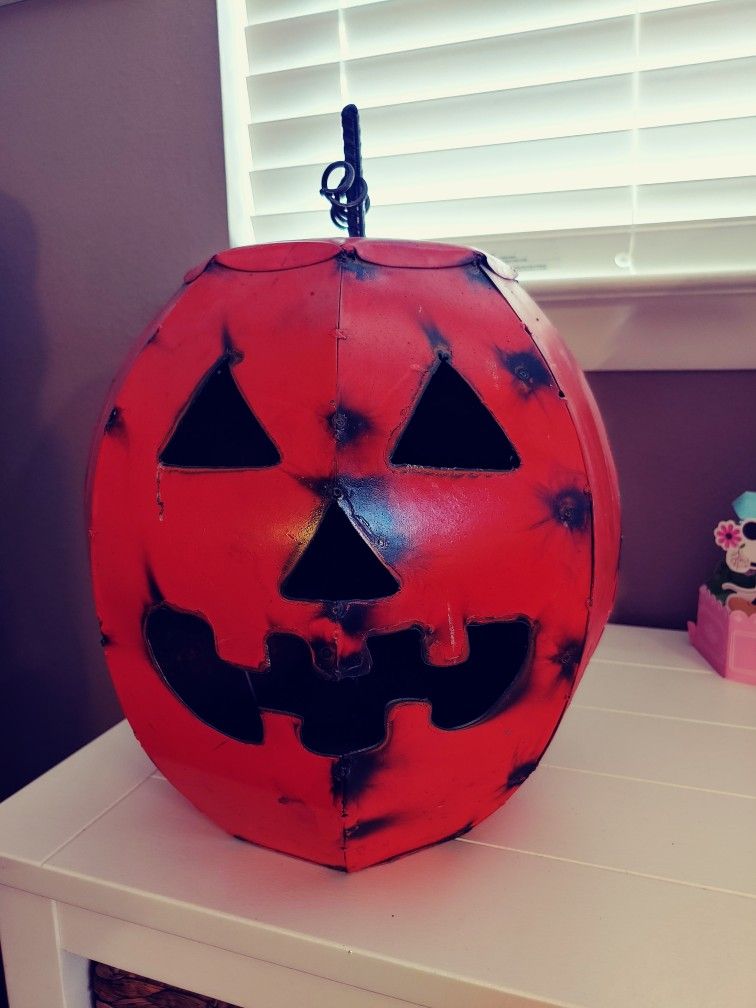 Halloween Metal Decor
