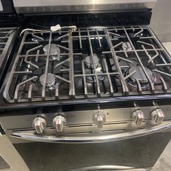FRIGIDAIRE GALLERY GAS STOVE FOR SALE with WARRANTY 