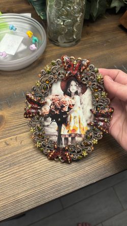 Butterfly picture frame