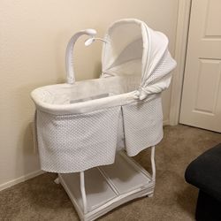 Serta iComfort Auto Glide Bassinet