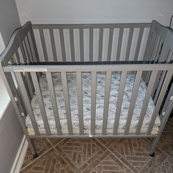 Portable Crib - Gray