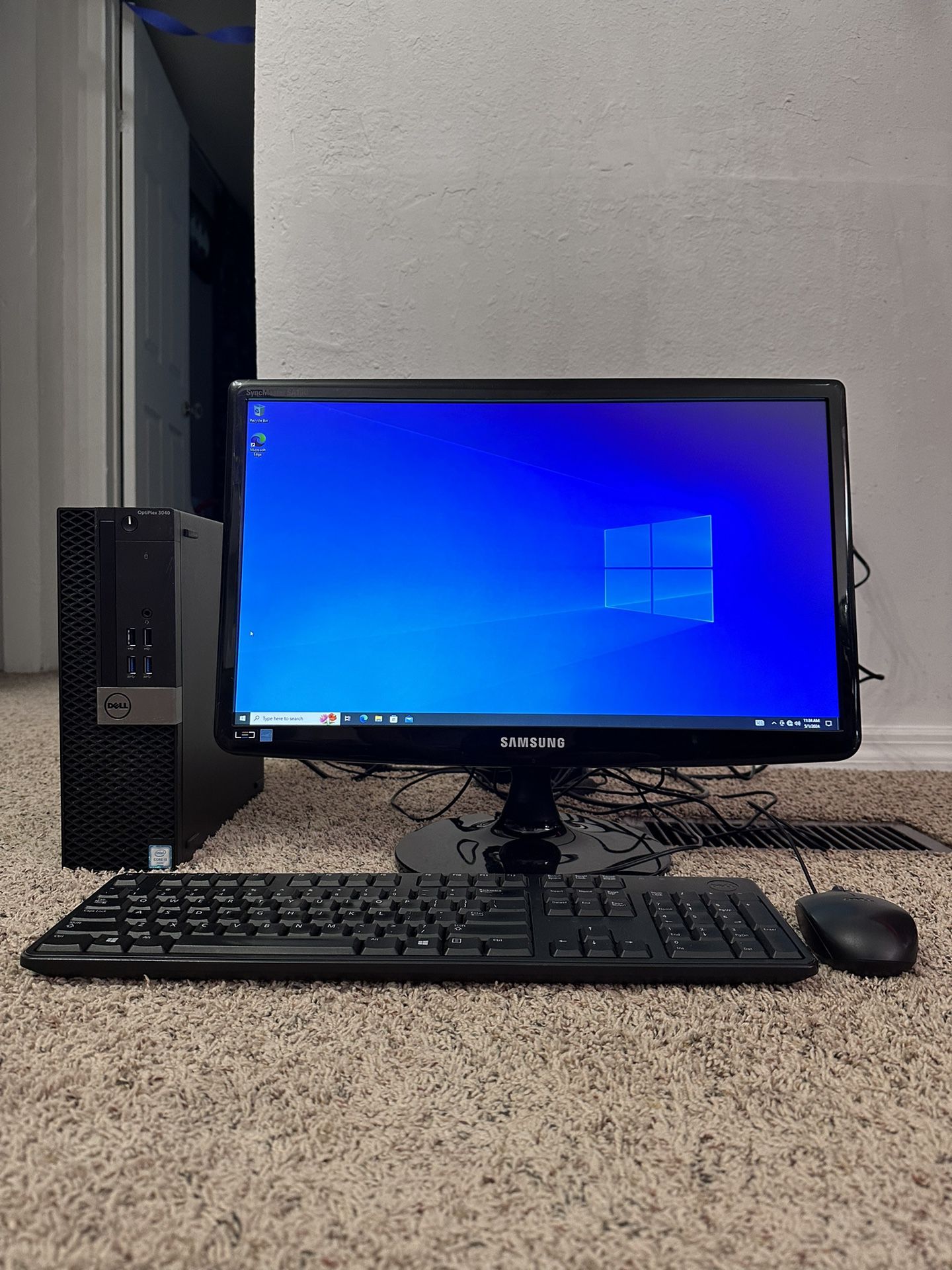 i3 Dell OPTIPLEX 3040 Desktop Computer System 