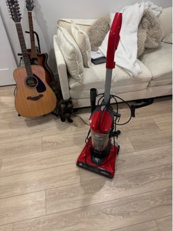 Vacuum - dirt devil