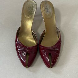 Gucci shoes Size 9.5 