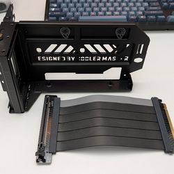 CoolerMaster Vertical GPU/graphics card mount