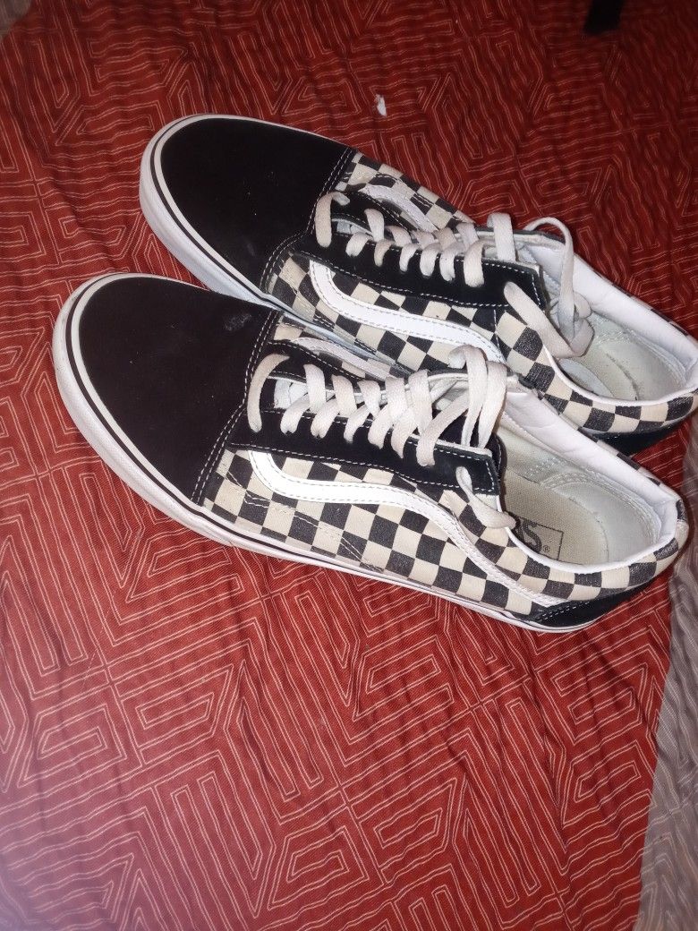 Checker Men Vans Size: 11