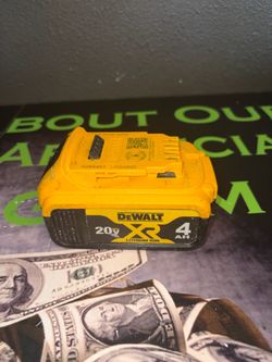 F32-000-426 DEWALT 20V 4AH BATTERY
