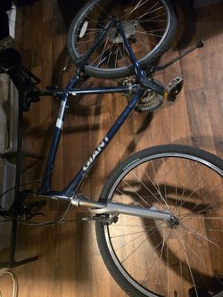 GIANT Sedonna mountain bike. 50.00
