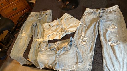 2 pair Aeropostale jeans size 6, 2 Levi Strauss shorts