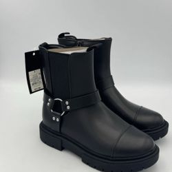 BRAND NEW GIRL'S ART CLASS BLACK CROSBY BOOTS

Available SIZE:13
SIZE: 1

