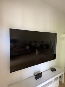 TCL 75” Q5 QLED 4K Smart Fire TV – 75Q550F – Excellent Condition
