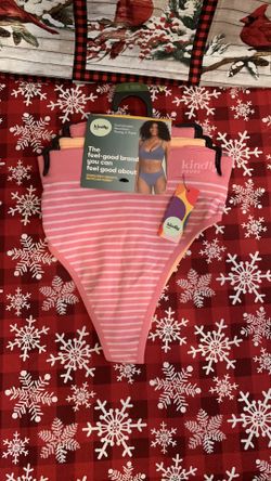 Women’s Sustainable Seamless Thongs