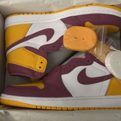 Jordan 1 Retro High OG Brotherhood Size 12