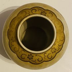 Japanese Round Pot