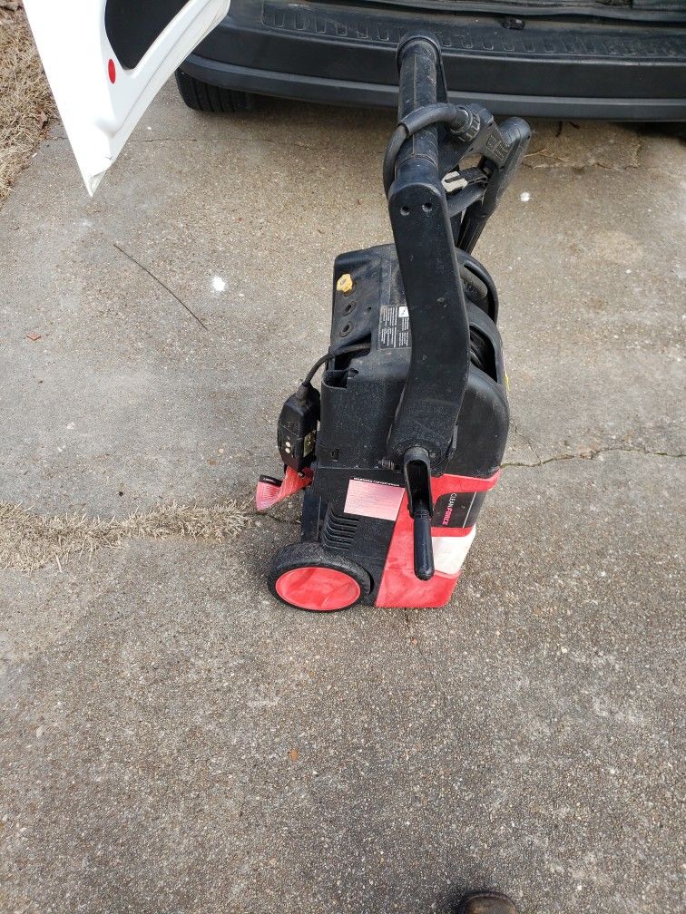 1800psi Pressure Washer