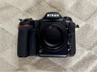 Nikon D500 DSLR Body Only - Excellent Condition