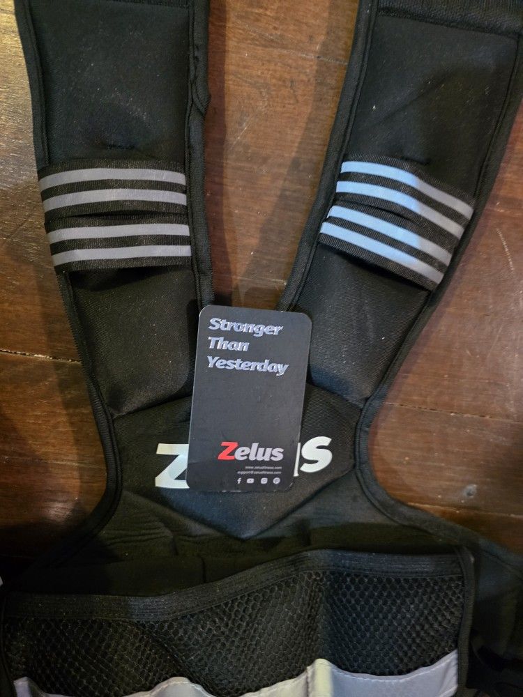 New 20lb Zelus Weight Vest