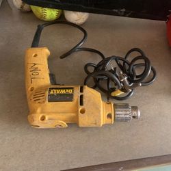 Dealt 3/8 Corded Drill 