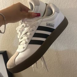 Adidas Mens Size 9