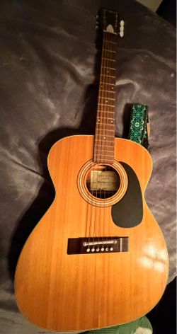 Vintage 1970s Acoustic Harmony Guitar Good Condition