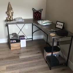 L Shaped Desk With Built In Outlet